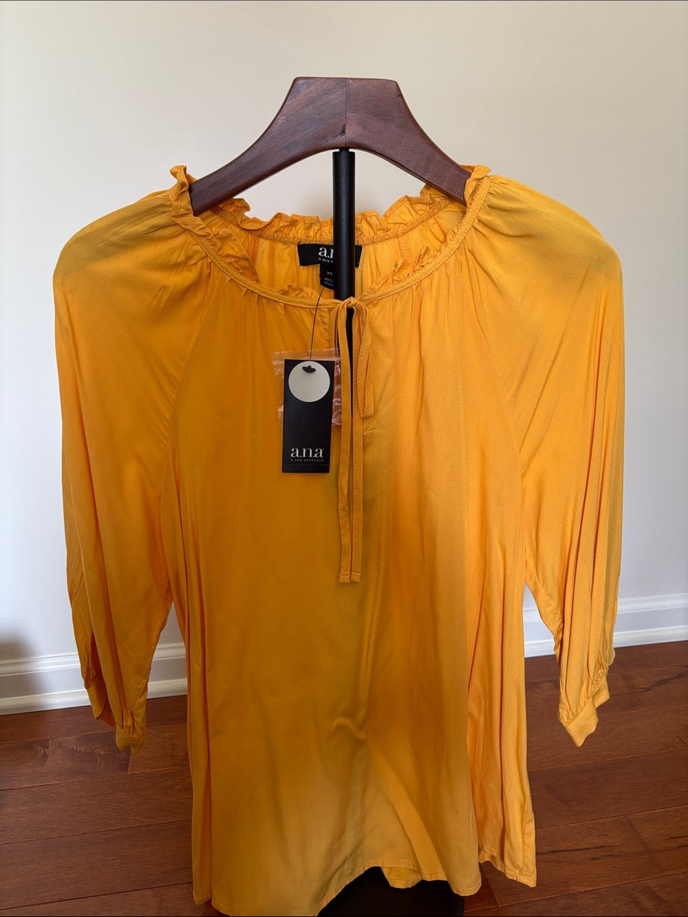 NWT a.n.a Marigold Blouse Womens XS